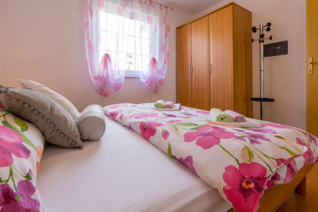 Apartments Vanessa Dramalj Εξωτερικό φωτογραφία