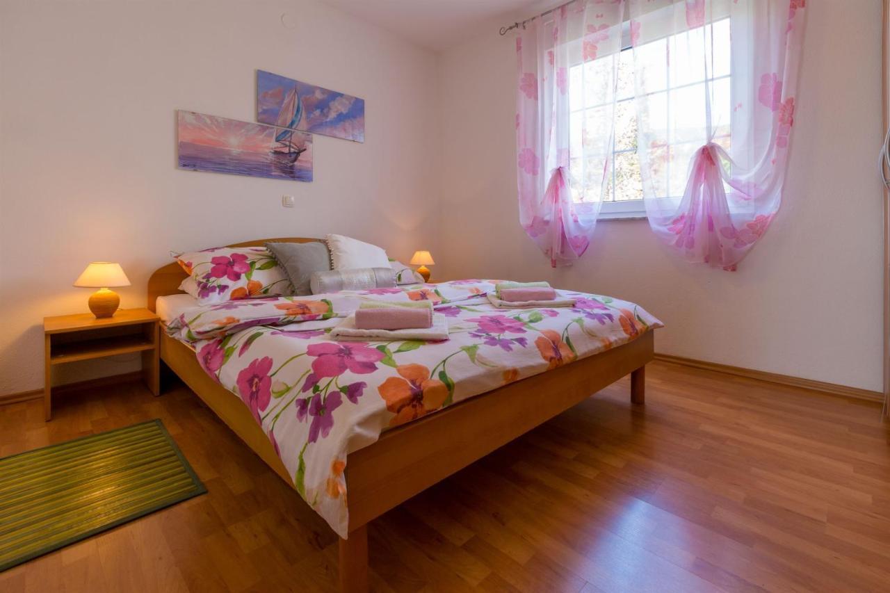 Apartments Vanessa Dramalj Εξωτερικό φωτογραφία